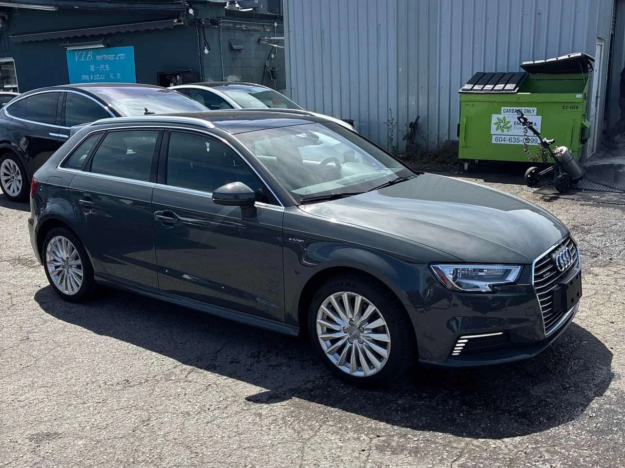 Audi E-Tron * 1.4 TFSI PHEV Premium* АВТОКРЕДИТ* , снимка 3 - Автомобили и джипове - 55588487