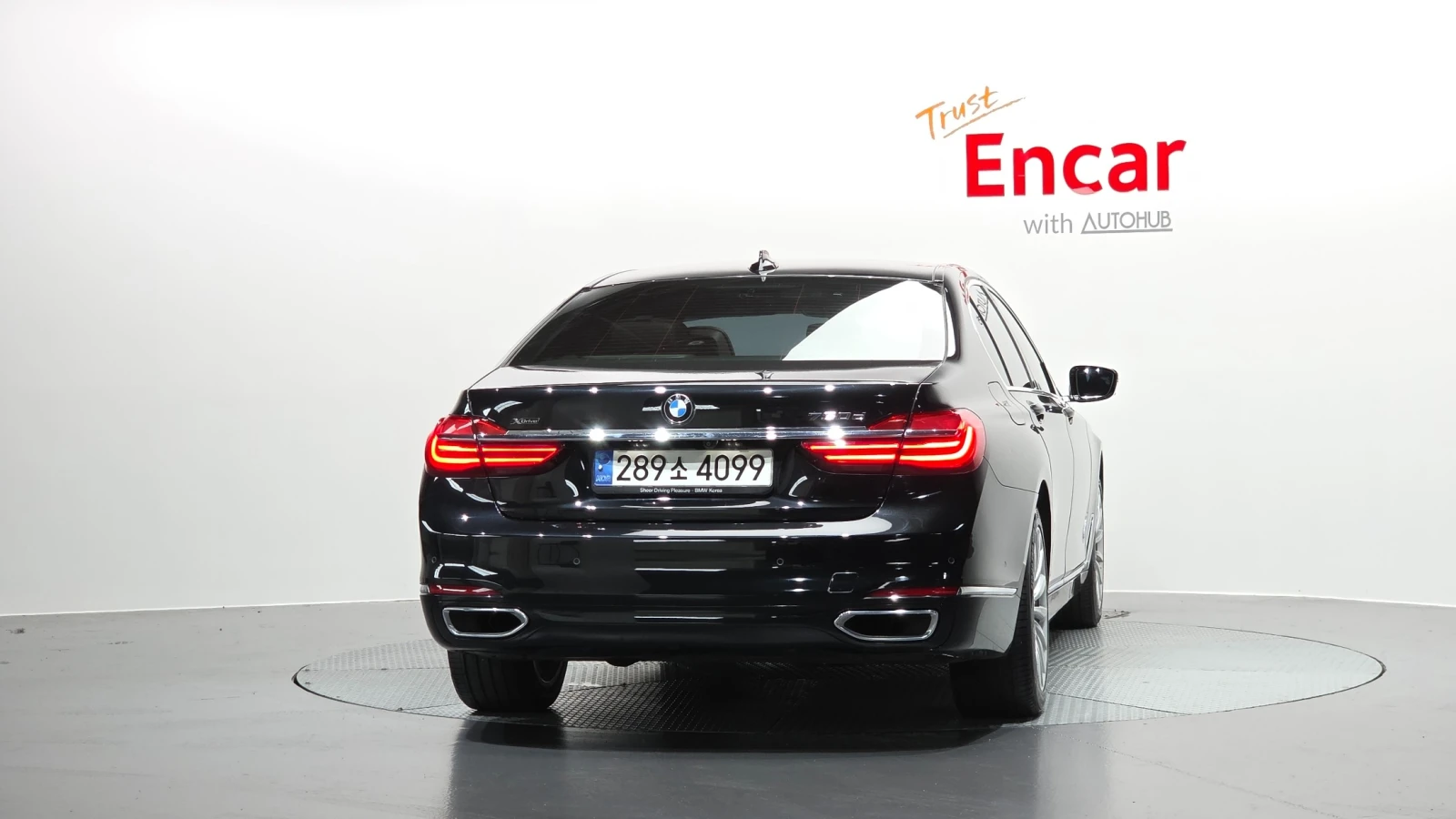 BMW 730 xDrive * DIS * 360 * HK * MASSAGE * ОБДУХ, снимка 4 - Автомобили и джипове - 55706241