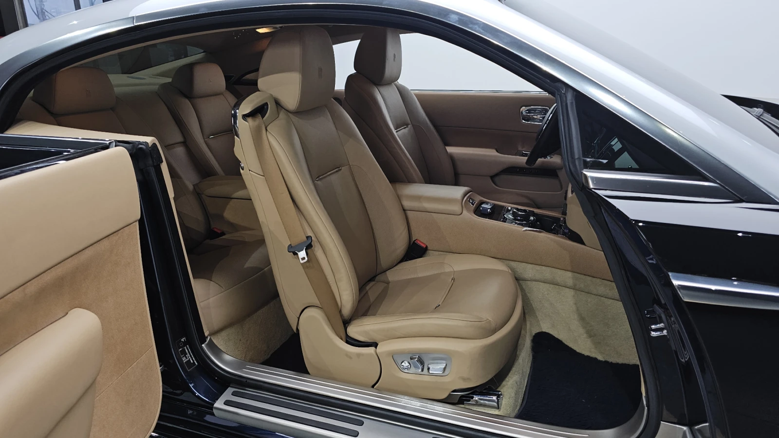 Rolls-Royce Wraith SOFT CLOSE* 360* ЕЛ. БАГАЖНИК* HUD* КРАЙНА ЦЕНА, снимка 10 - Автомобили и джипове - 55983894