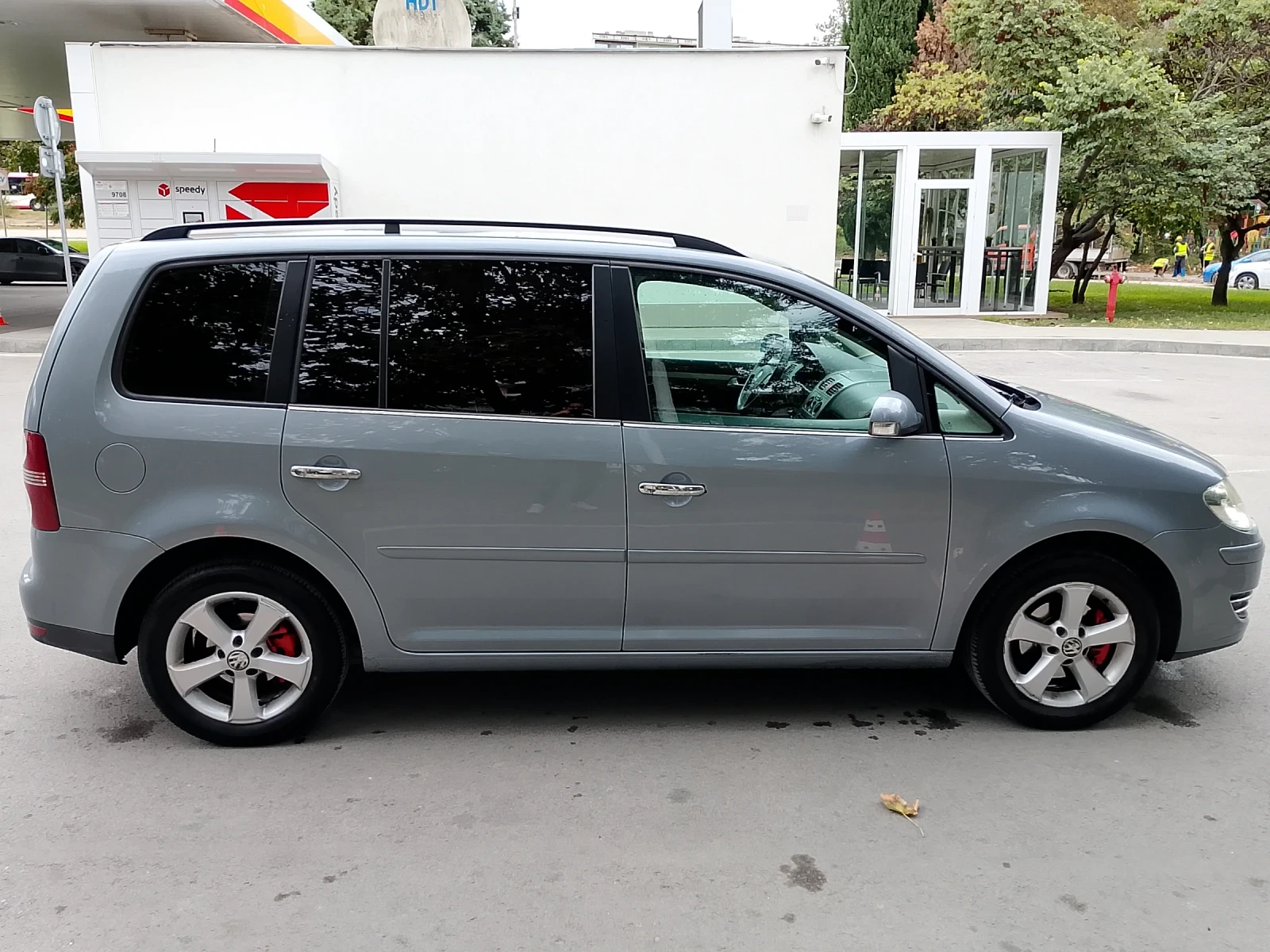 VW Touran, снимка 4 - Автомобили и джипове - 56530424