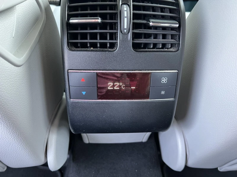 Mercedes-Benz GLK 350i 306кс.Автоматик Кожа Подгрев, снимка 16 - Автомобили и джипове - 48148112