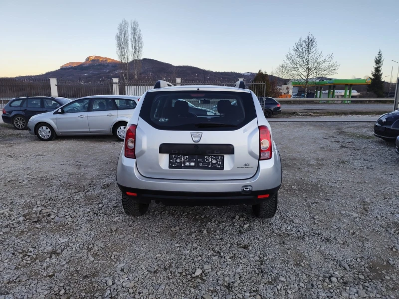 Dacia Duster 1.5 дизел, снимка 6 - Автомобили и джипове - 48649600