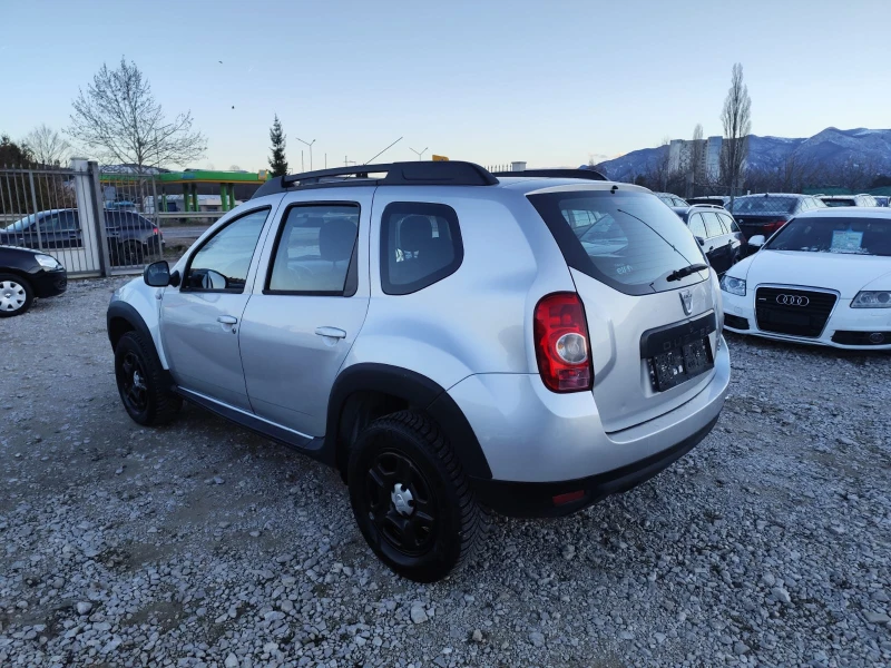 Dacia Duster 1.5 дизел, снимка 7 - Автомобили и джипове - 48649600