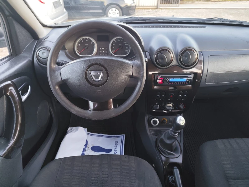 Dacia Duster 1.5 дизел, снимка 9 - Автомобили и джипове - 48649600