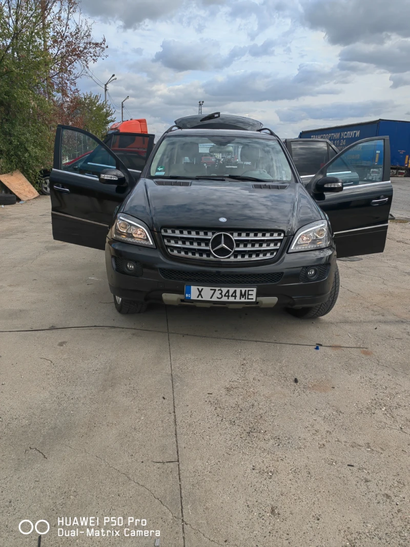 Mercedes-Benz ML 500 V8, 306ks.