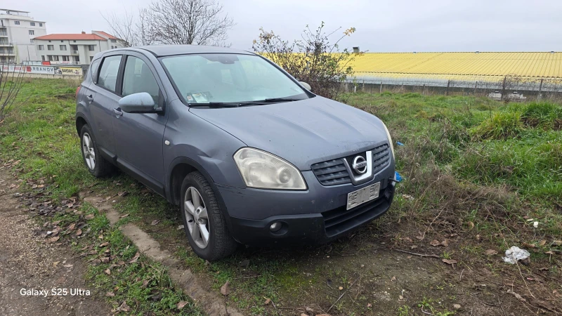 Nissan Qashqai 2.0d, снимка 7 - Автомобили и джипове - 52878502