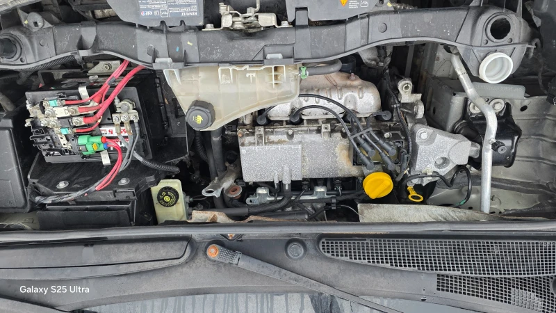 Nissan Qashqai 2.0d, снимка 6 - Автомобили и джипове - 52878502