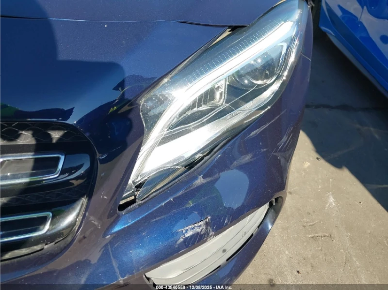 Mercedes-Benz GLA 250 AMG-PACK* DIGITAL* ПОДГРЕВ* КАМЕРА, снимка 4 - Автомобили и джипове - 52910923