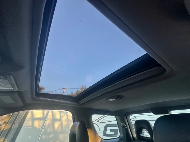 Toyota Rav4 2.0D4D* REALNI KM* KOJA* , снимка 11 - Автомобили и джипове - 52942496