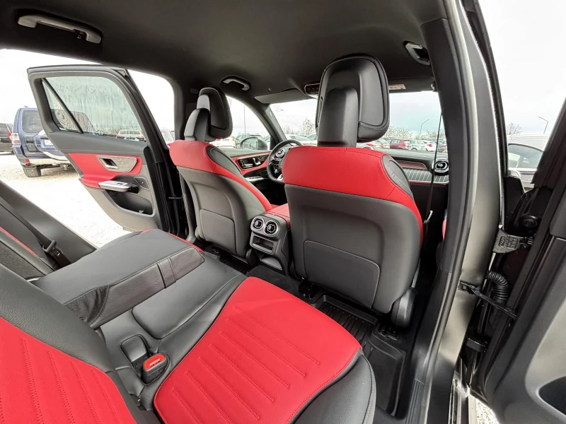 Mercedes-Benz GLC 43 AMG AMG/ЧИСТО НОВ!!!!2Х.КМ!!!MAXX FULL, снимка 11 - Автомобили и джипове - 53306209