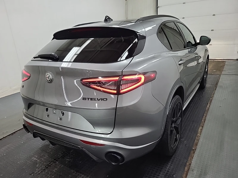 Alfa Romeo Stelvio TI Sport AWD 280кс * Възможност за Лизинг* , снимка 3 - Автомобили и джипове - 53480240
