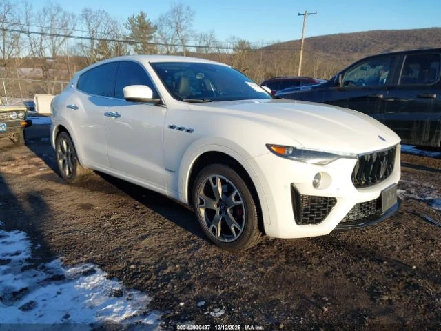 Maserati Levante GRANSPORT* Кожа* Подгрев* ПАНО* НАВИ* ФИКСИРАНА ЦЕ