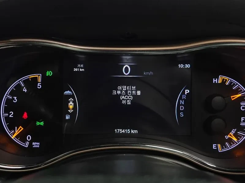 Jeep Cherokee 3.0D AWD Overland - САМО 30% АВАНС, снимка 8 - Автомобили и джипове - 55662018