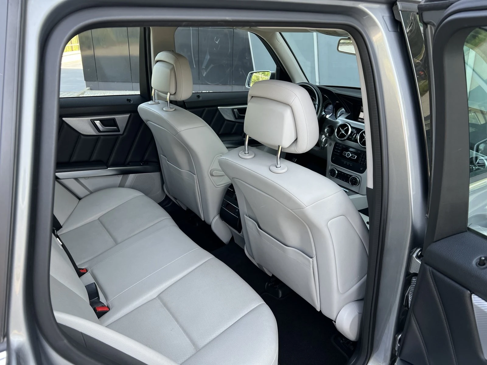 Mercedes-Benz GLK 350i 306кс ВНОС ШВЕЙЦАРИЯ Автоматик Кожа Подгрев - изображение 9