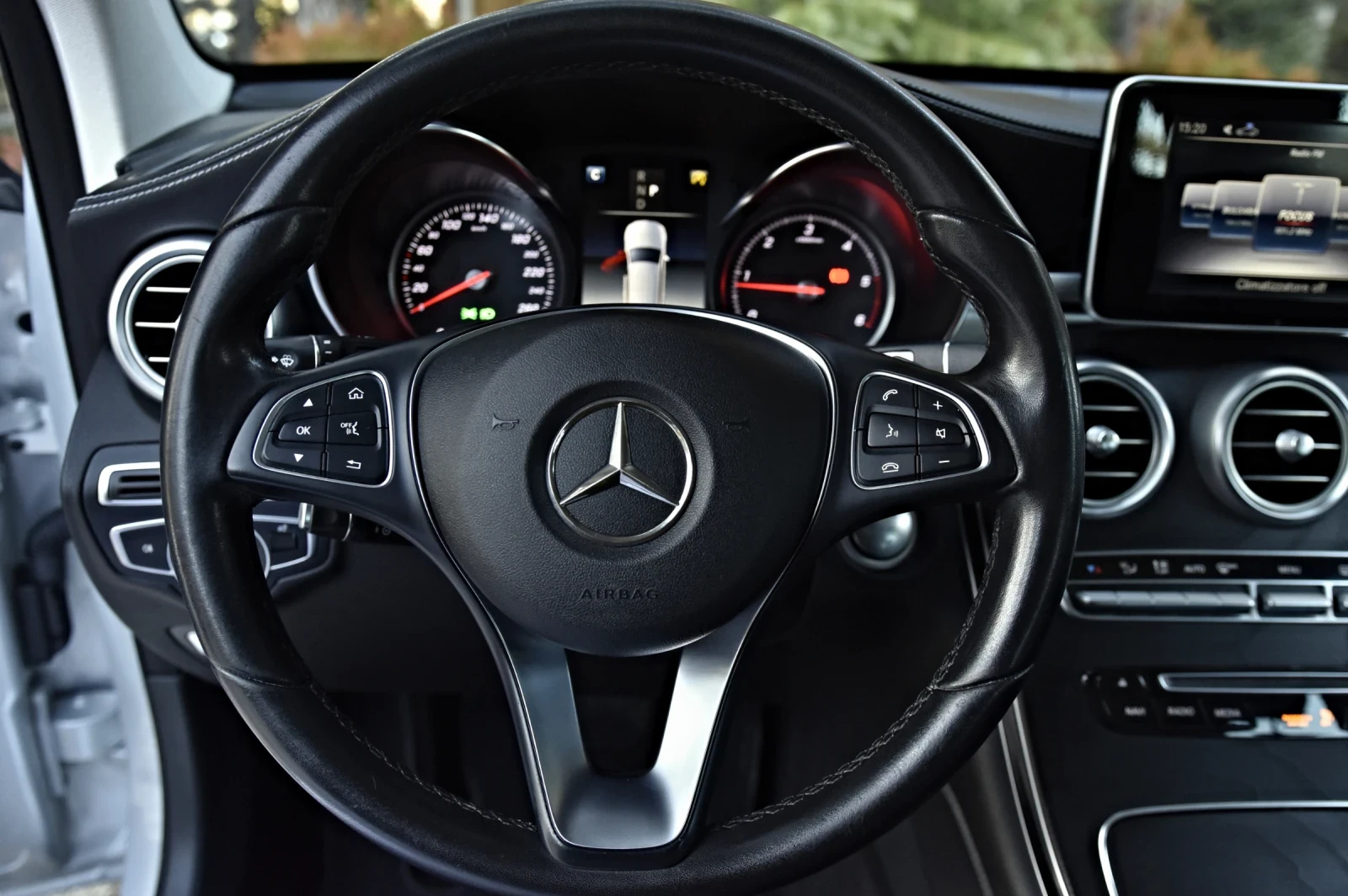 Mercedes-Benz GLC 250 4MATIC, 9G TRONIC, кожа , камера - изображение 8