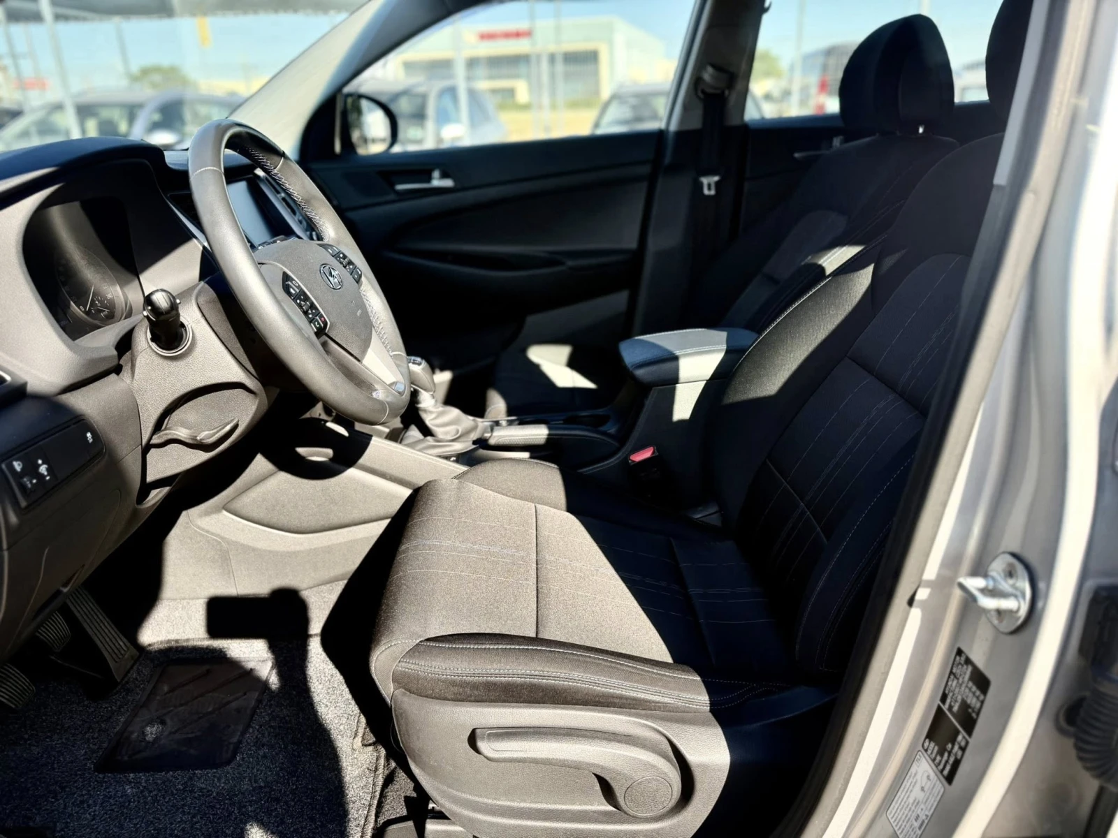 Hyundai Tucson 1.6 6-скорости - изображение 9