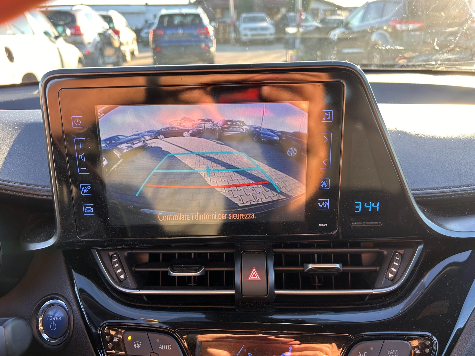 Toyota C-HR 1.8HIBRID AVTOMAT/NAVI/KAMERA EURO 6 | Mobile.bg � ����������� 13