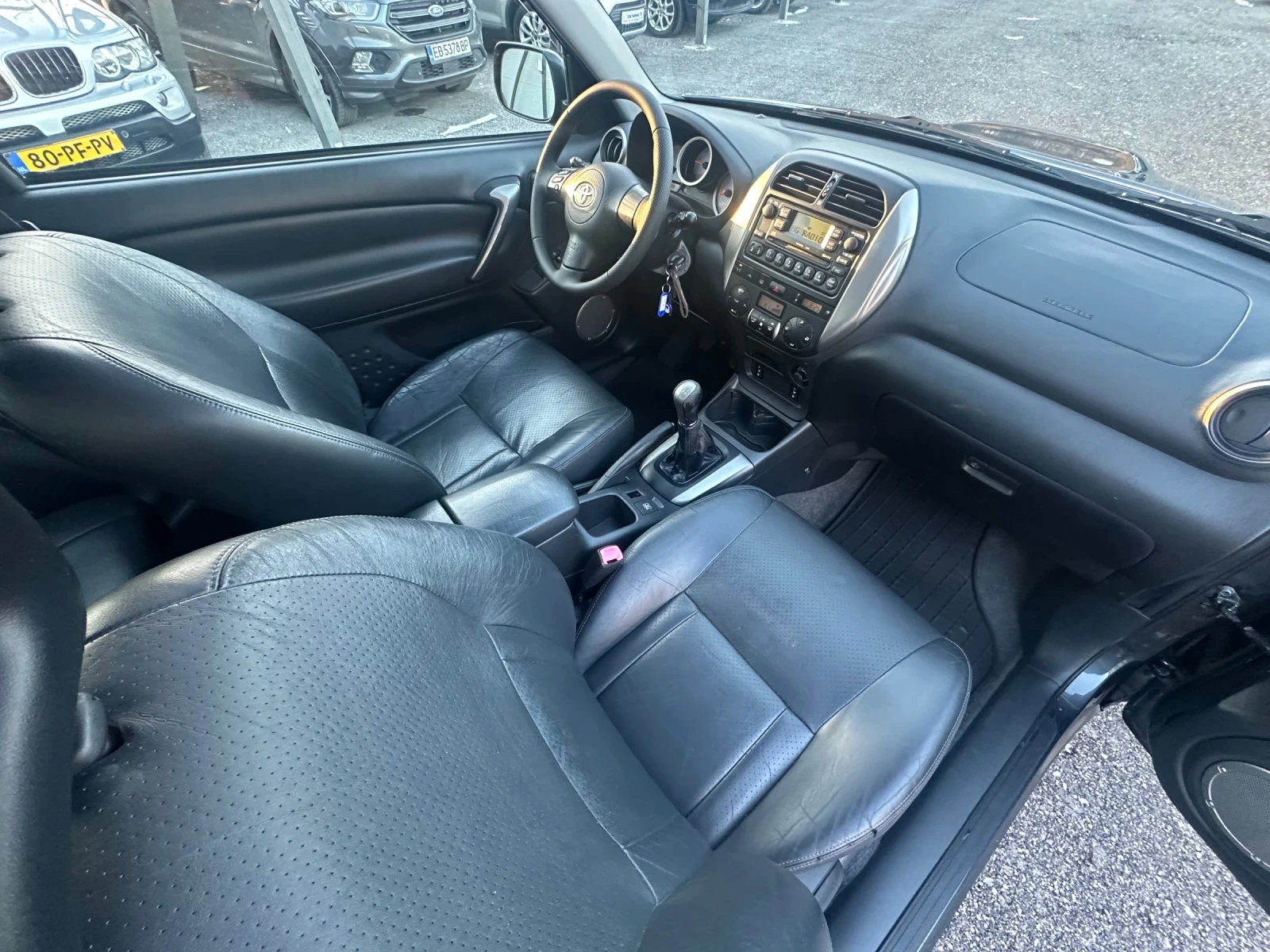 Toyota Rav4 2.0D4D* REALNI KM* KOJA*  - изображение 9