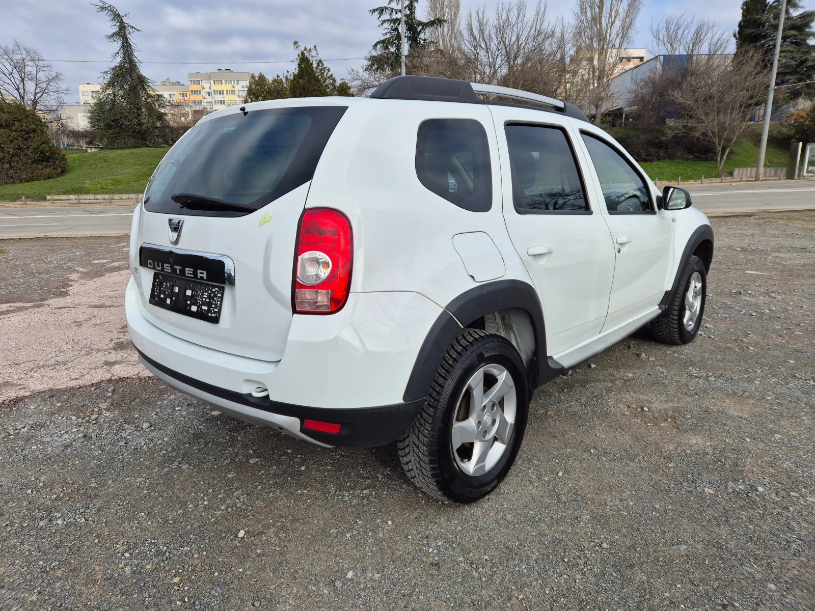 Dacia Duster 1.5DCI 110кс 4x4 - изображение 5