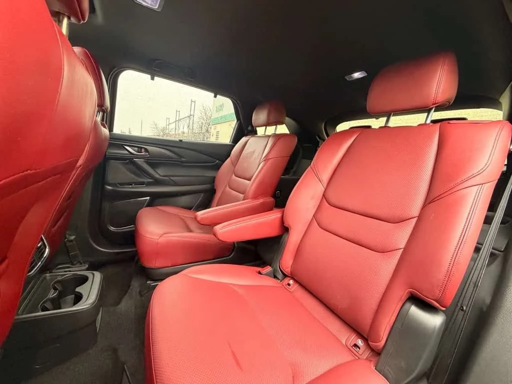 Mazda CX-9 * Kuro Edition| RED INTERIOR * CARFAX * ЦЕНА ДО БГ, снимка 13 - Автомобили и джипове - 53864895