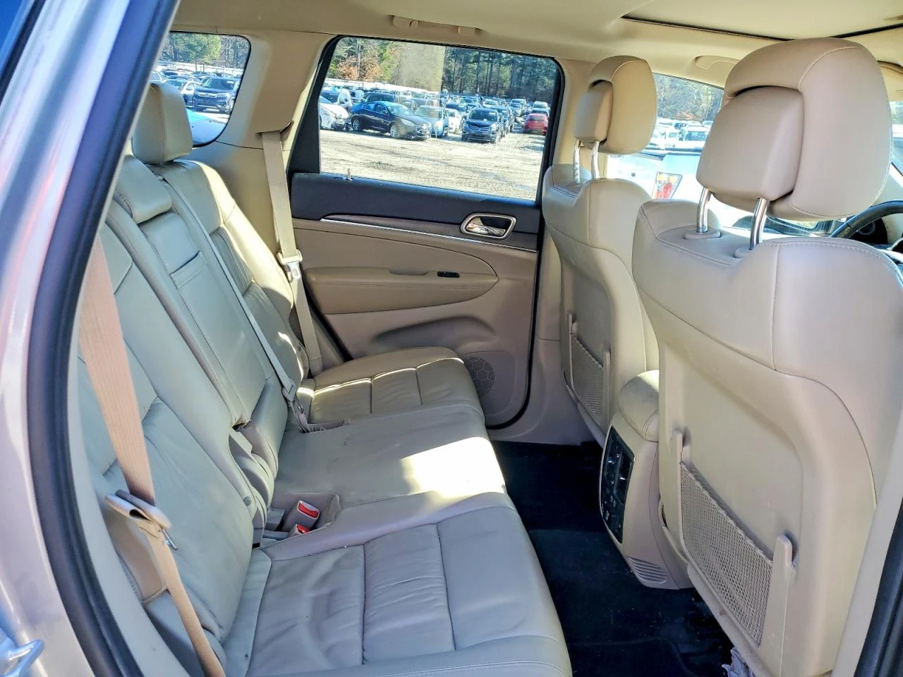 Jeep Grand cherokee LIMITED* 3.6* V6* 8ZF* ПОДГРЕВ* КАМЕРА* КЕЙЛЕС, снимка 11 - Автомобили и джипове - 53966604