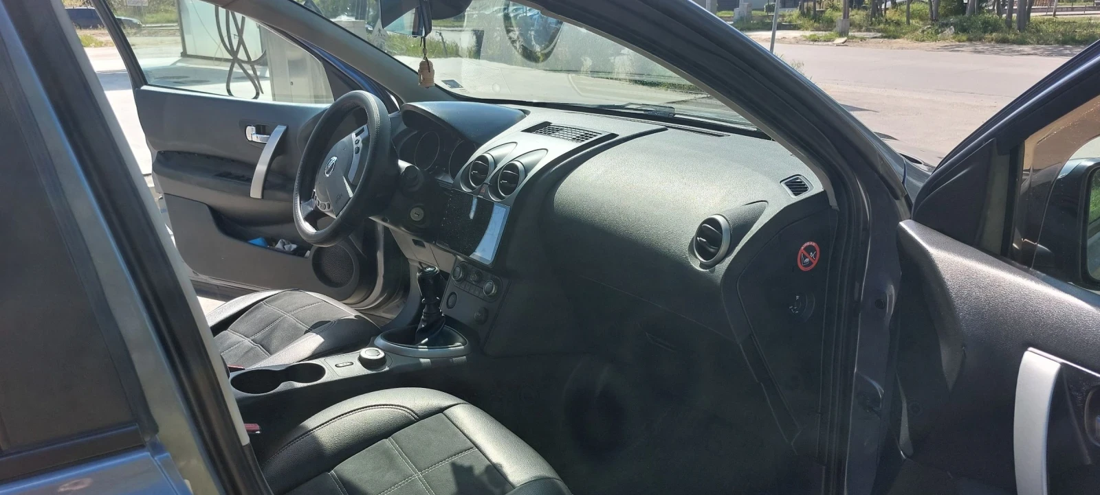 Nissan Qashqai, снимка 9 - Автомобили и джипове - 54430200