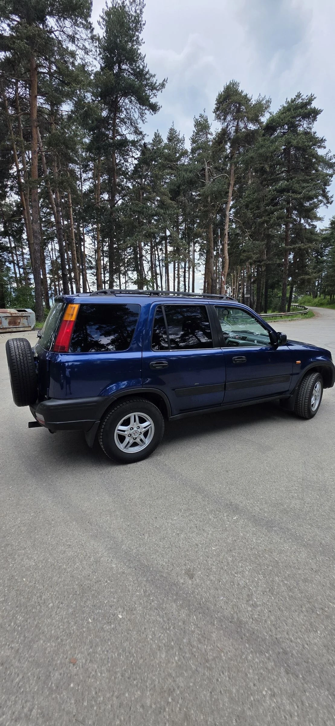 Honda Cr-v 2.0, снимка 4 - Автомобили и джипове - 54702192