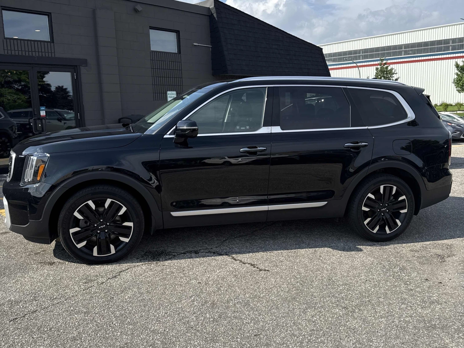 Kia Telluride, снимка 2 - Автомобили и джипове - 55690289