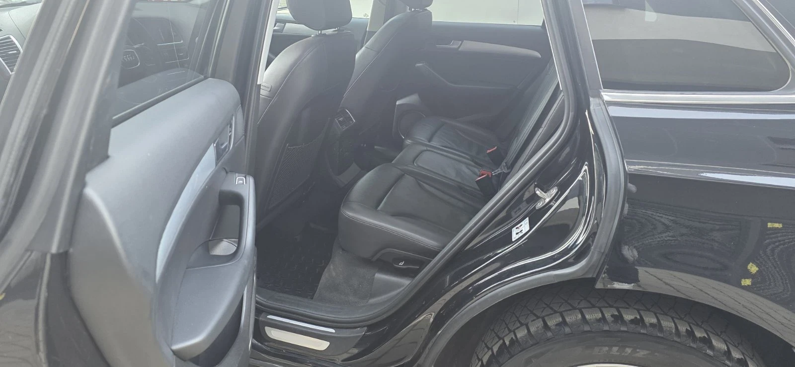 Audi Q5 2.0TFSI, снимка 11 - Автомобили и джипове - 55966679