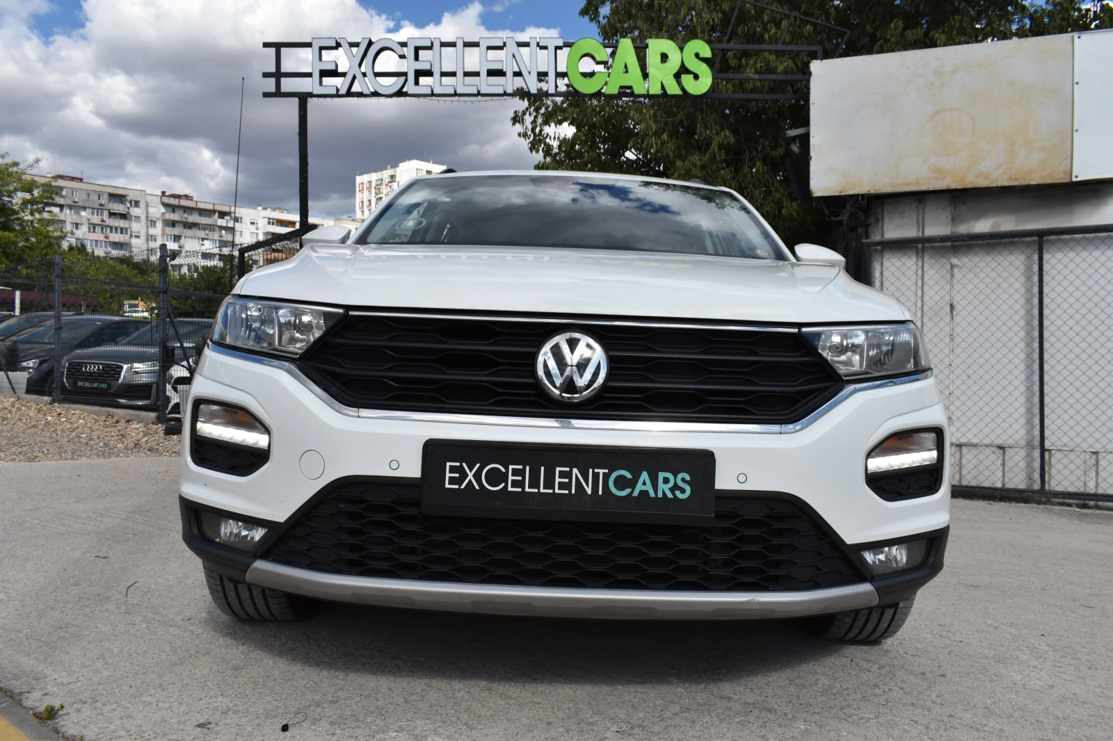 VW T-Roc 2.0TDI* AUTOMAT, снимка 7 - Автомобили и джипове - 56214746