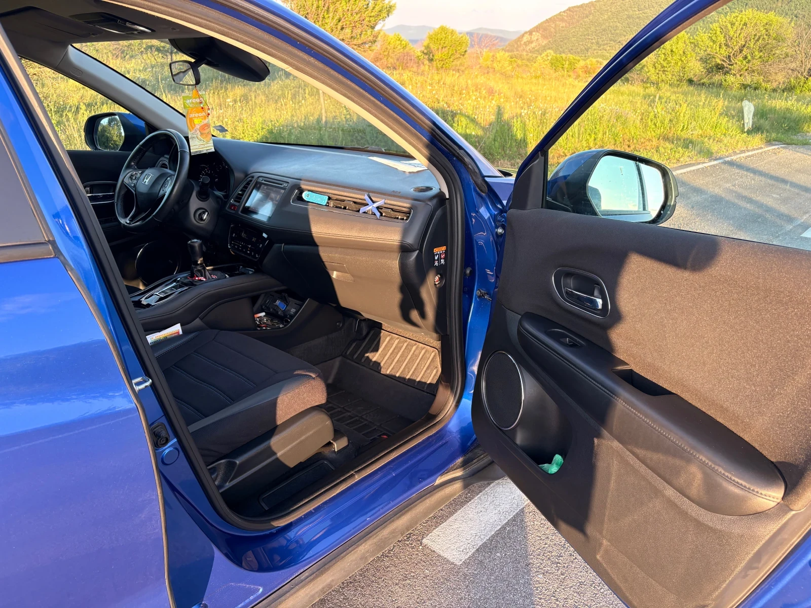 Honda Hr-v, снимка 7 - Автомобили и джипове - 56639043