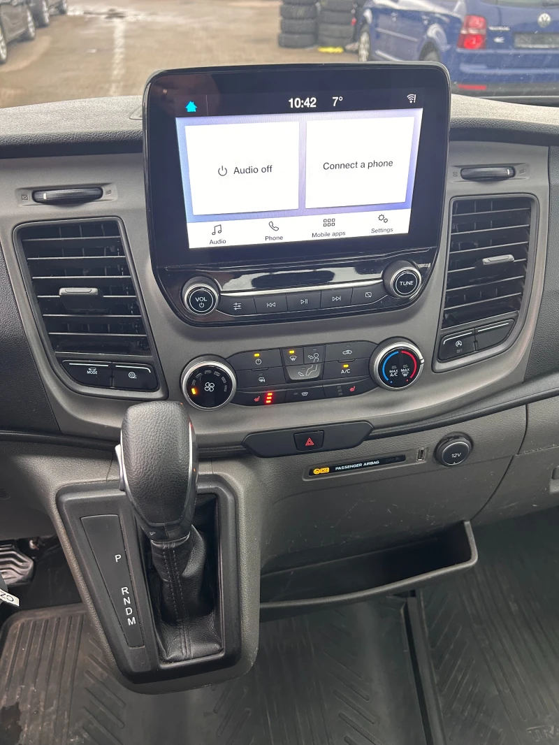 Ford Transit 2.0TDCI AVTOMAT/NAVI EURO 6, снимка 11 - Бусове и автобуси - 52991950