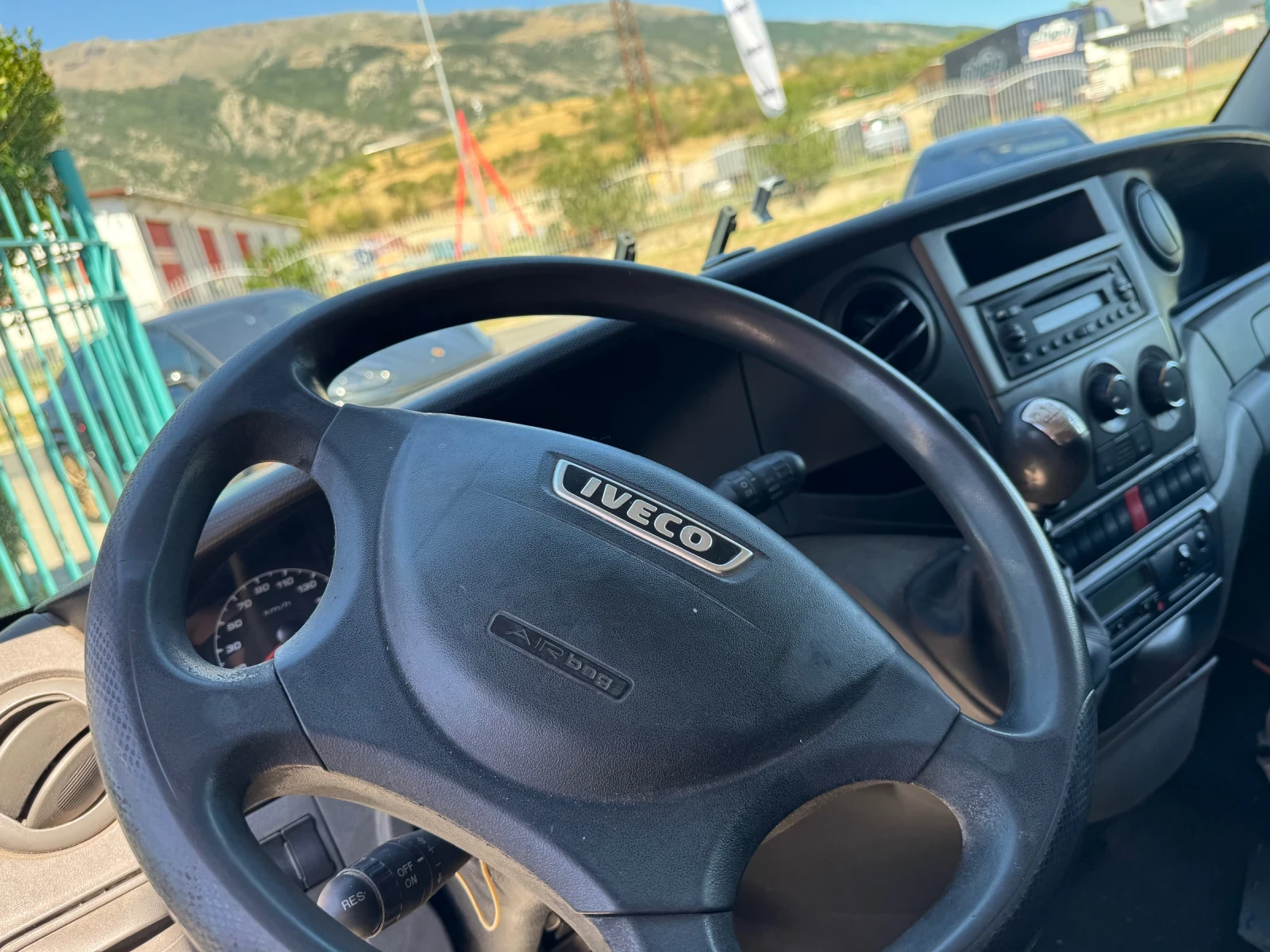 Iveco Daily 70C17* 3.0HPI* Климатик* Щора* Падащ борд - изображение 3