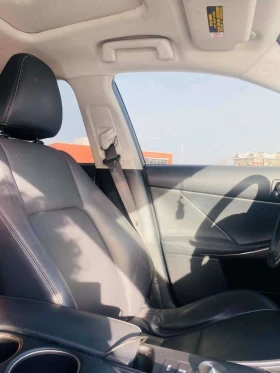 Lexus IS 300 * AWD * CARFAX * ОБДУХВАНЕ * ПОДГРЕВ * KEYLESS, снимка 11