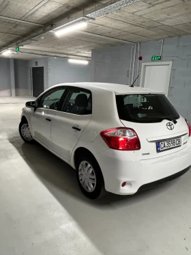 Toyota Auris 1.33, снимка 4