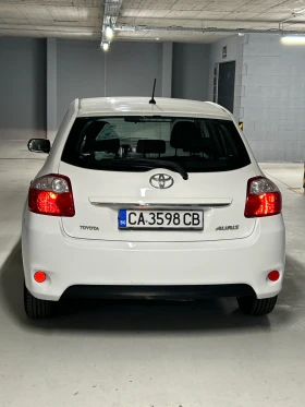 Toyota Auris 1.33, снимка 5