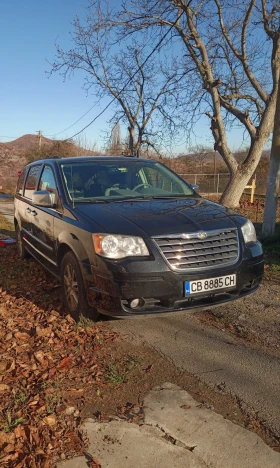     Chrysler Town and Country 