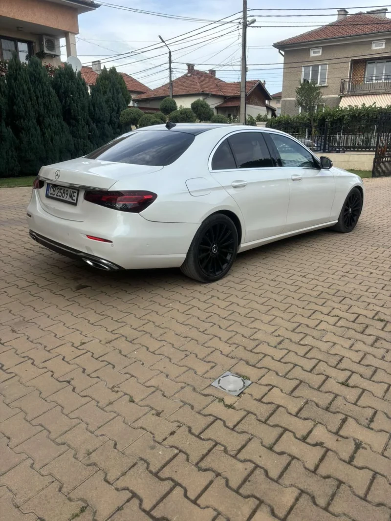 Mercedes-Benz E 220, снимка 4 - Автомобили и джипове - 46952985