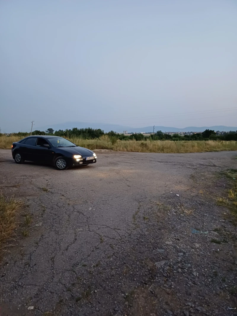 Mazda 323, снимка 3 - Автомобили и джипове - 47333285