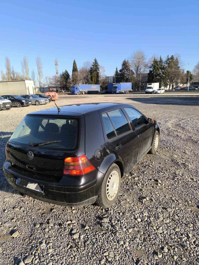 VW Golf IV, снимка 5 - Автомобили и джипове - 48625582