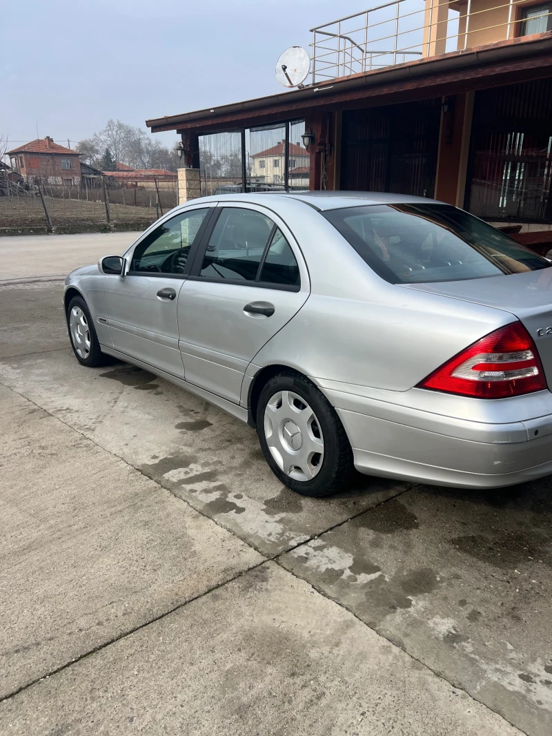 Mercedes-Benz C 200 Германия перфект, снимка 8 - Автомобили и джипове - 48892473