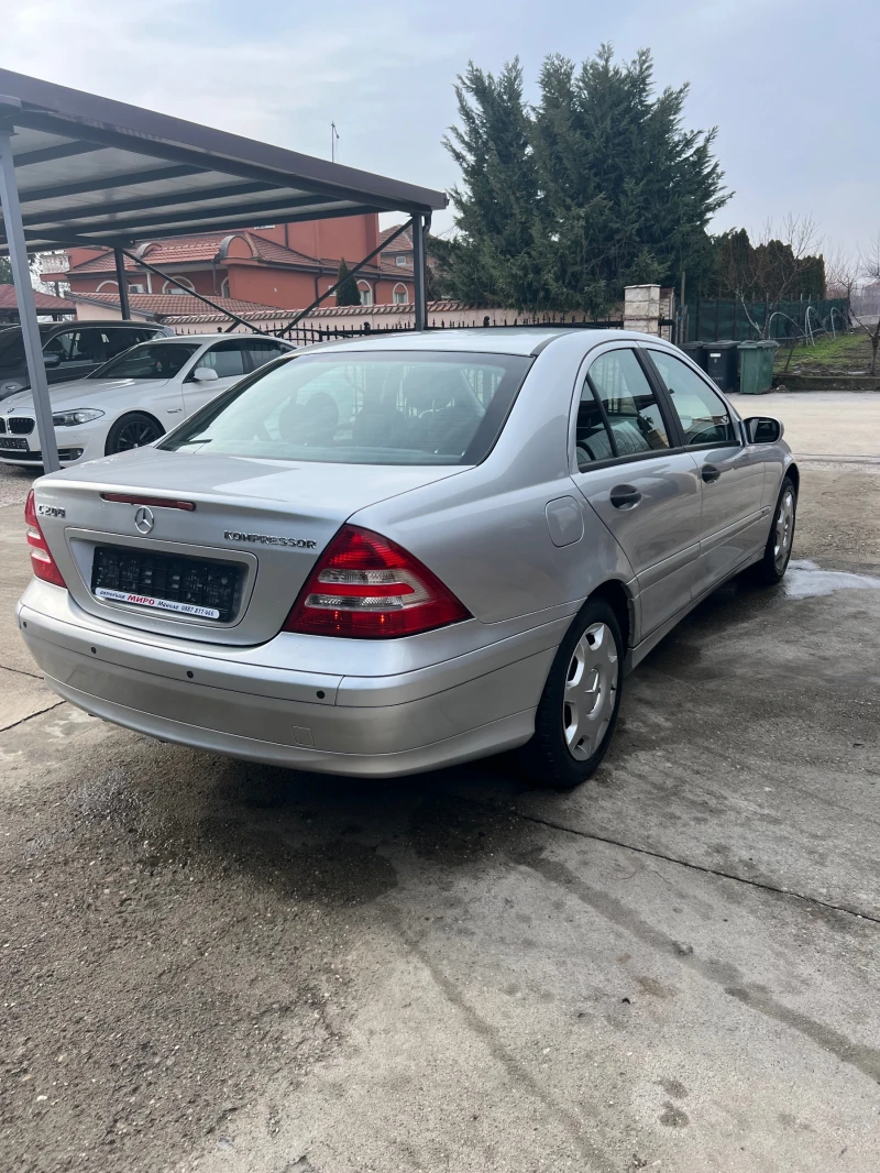 Mercedes-Benz C 200 Германия перфект, снимка 5 - Автомобили и джипове - 48892473