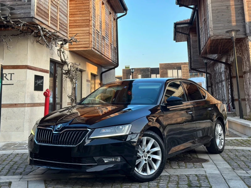 Skoda Superb TDI DSG LED, снимка 2 - Автомобили и джипове - 49118748