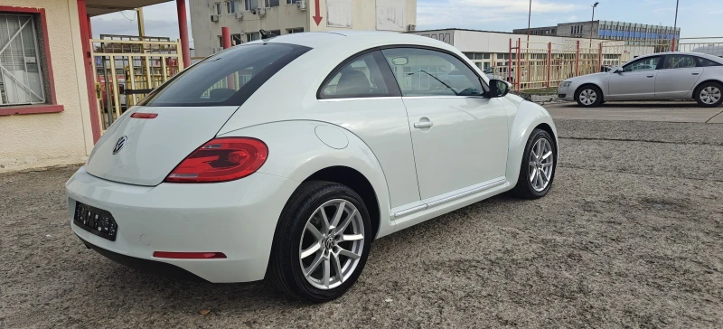 VW New beetle 2.0D-13гAutom, снимка 7 - Автомобили и джипове - 52390508