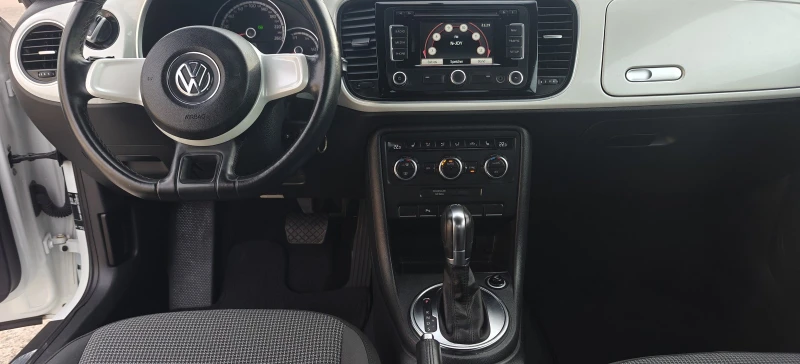 VW New beetle 2.0D-13гAutom, снимка 13 - Автомобили и джипове - 52390508