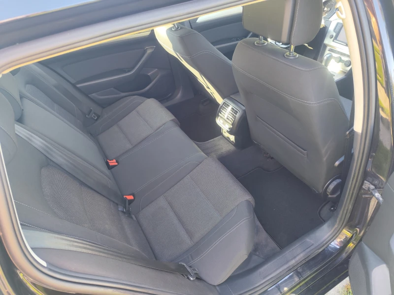 VW Passat 2.0  DSG 150 к.с, снимка 7 - Автомобили и джипове - 52817057
