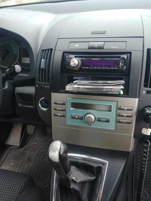 Toyota Corolla verso  - изображение 3