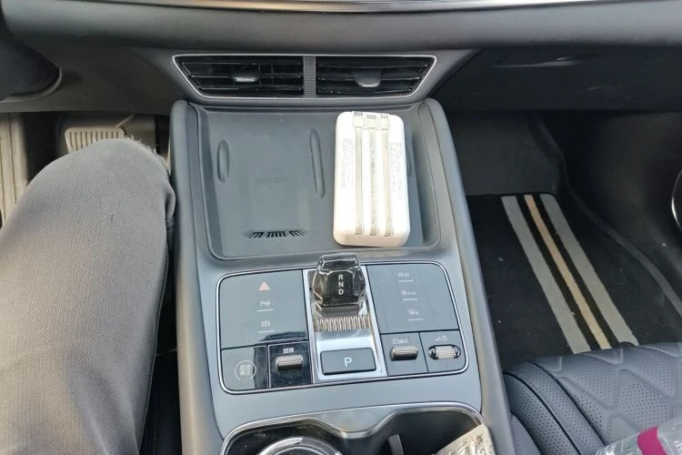 BYD Sealion 7 Long Range , снимка 17 - Автомобили и джипове - 53494458