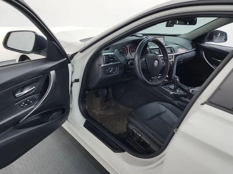 BMW 320 d, снимка 10 - Автомобили и джипове - 54589968