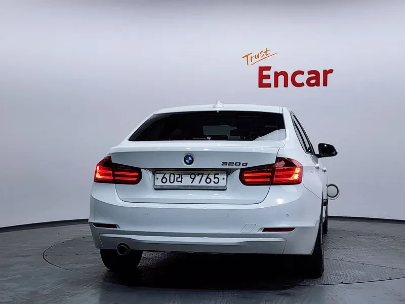BMW 320 d, снимка 4 - Автомобили и джипове - 54589968